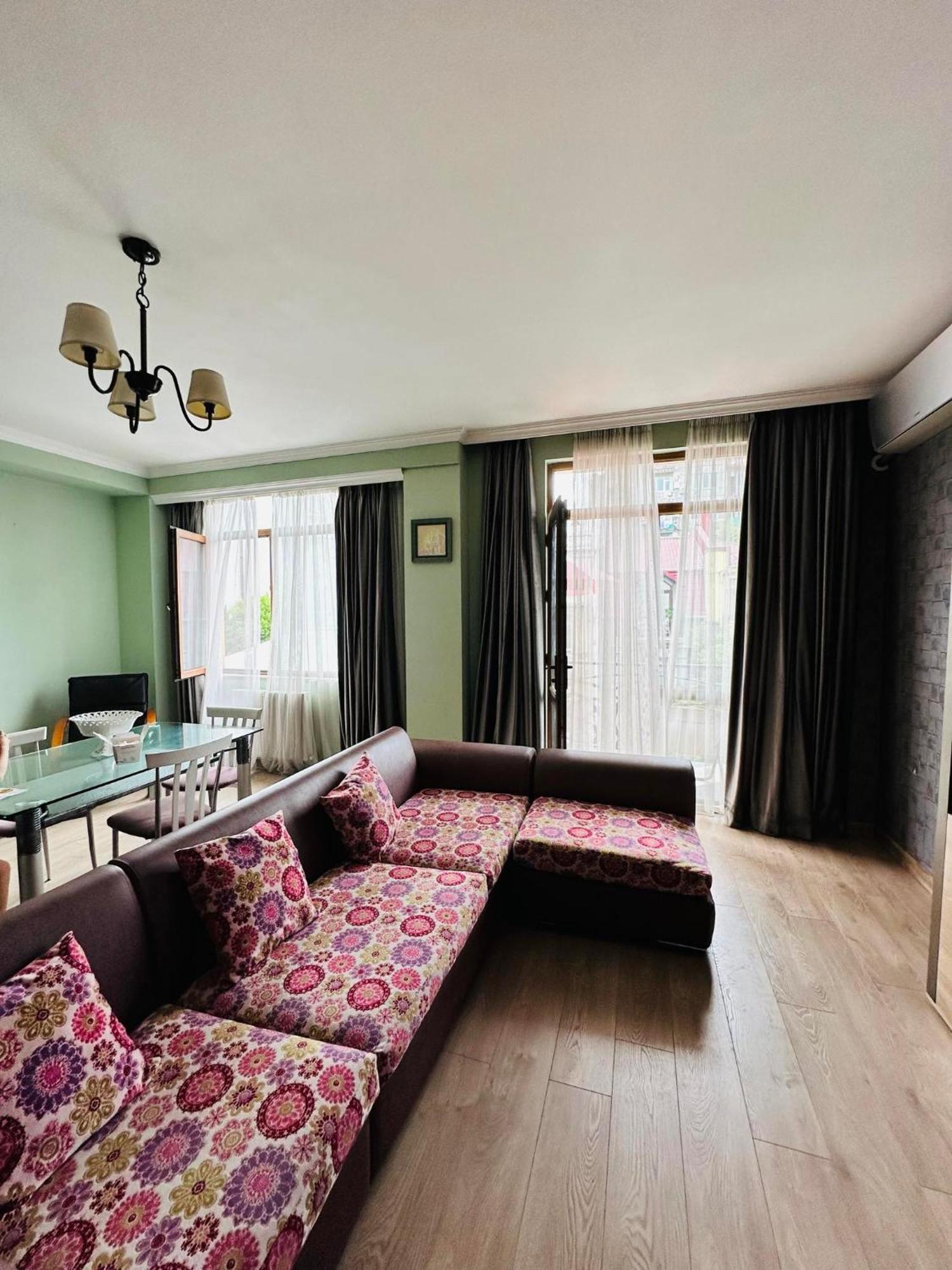 Апартаменты Apt On Gorgasali 94 Батуми Экстерьер фото