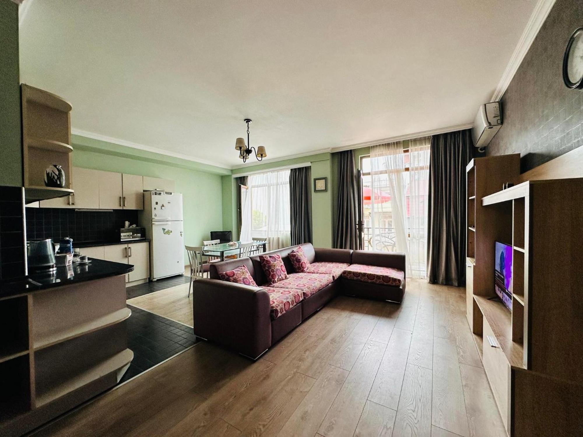 Апартаменты Apt On Gorgasali 94 Батуми Экстерьер фото