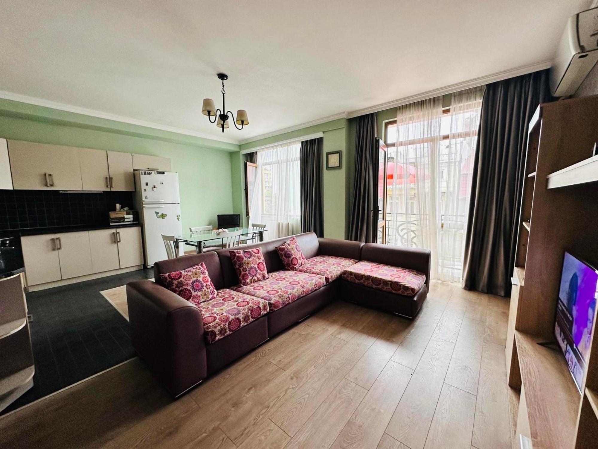 Апартаменты Apt On Gorgasali 94 Батуми Экстерьер фото