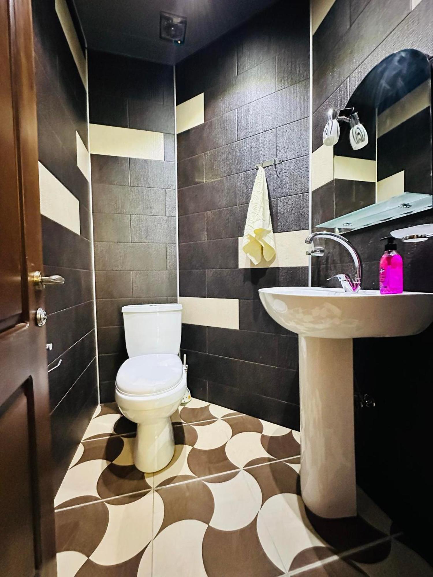 Апартаменты Apt On Gorgasali 94 Батуми Экстерьер фото