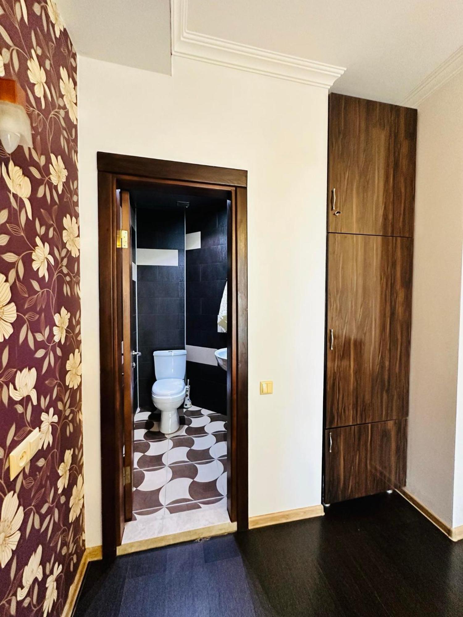 Апартаменты Apt On Gorgasali 94 Батуми Экстерьер фото