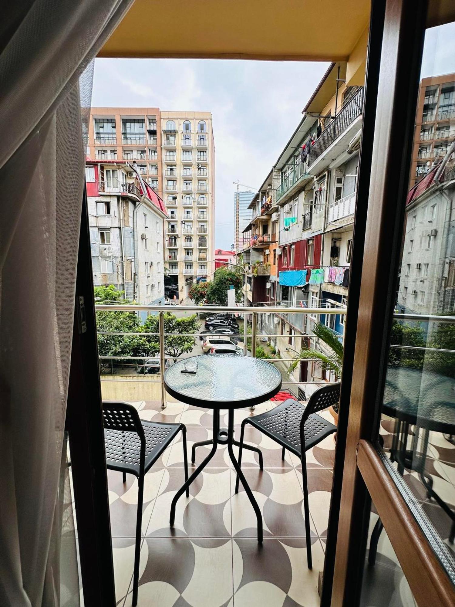 Апартаменты Apt On Gorgasali 94 Батуми Экстерьер фото